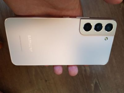 Samsung S22 tinniq xolatda