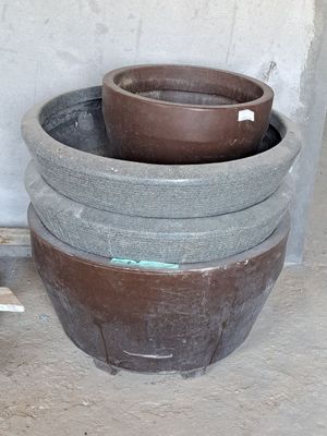 Gullar uchun tuvaklar. Горшки для растений