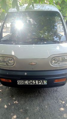 Damas srochna sotiladi