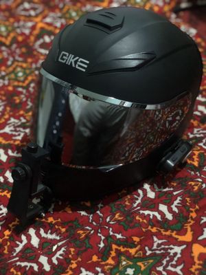 Gike Moto Shlem sotiladi Holati yangi Vizer oldi sal qrilgan rasmda bo