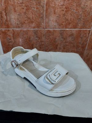 Босоножки для девочек