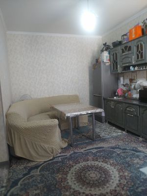 41 кв метр ошхонаси котта хамма жихозлари билан хужатлари бор