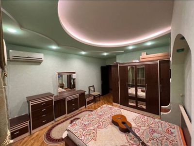 Продается кв, Банковский д, Чорсу 4/2/4.
