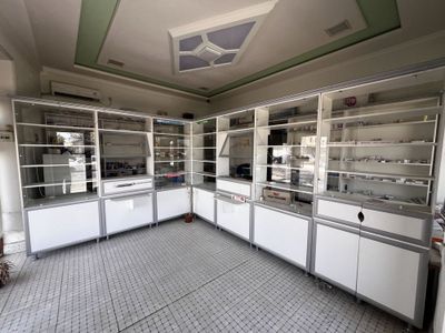 Apteka uchun tayyor mebel