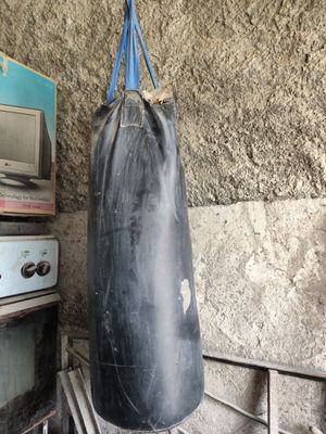 Продаю грушу 50 см