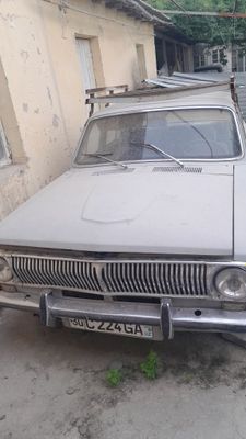 Газ 24 сотилади.