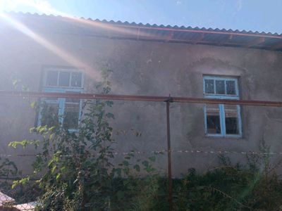 Участок ,построен 2 комнатный дом