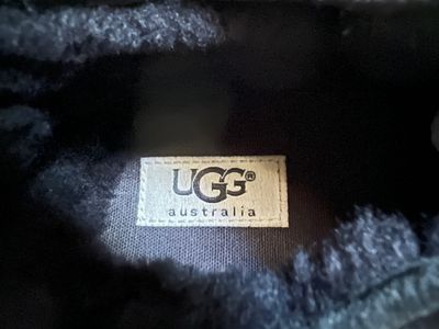 UGG, K Kameron. Кожаные кеды из США. 100% овчина. Оригинал. Разм. 38