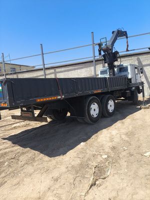 Manipulator 5 tonali strela 11 metr Kamaz yili 2000 10 tonali