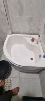 Dushavoy vanna sotiladi. Holati rasmda ko'rsatilgan.