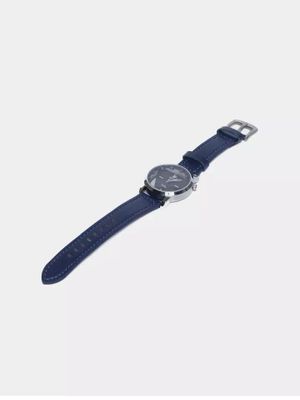 Rolex soatining uch burchak shaklidagi yangi model