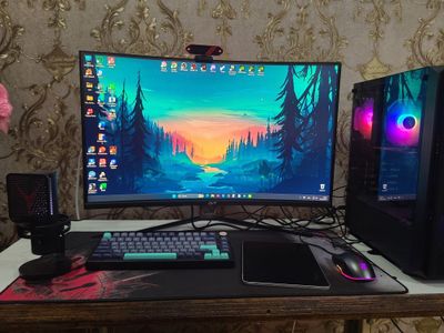 Monitor 32 Curved 165 HZ