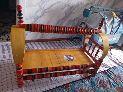 Beshik sotiladi holati yaxshi