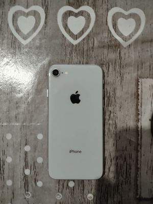 Iphone 8 sotiladi