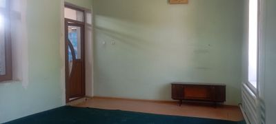 Bekbaraka bozor mahallada hona ijaraga beriladi ishlab chiqarishga ozi
