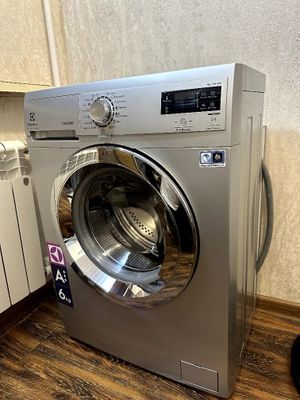 Продам Electrolux Platinun 6кг