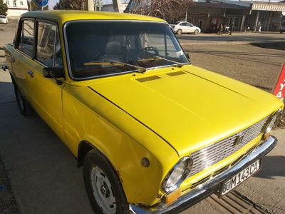 Vaz 21013 sotiladi