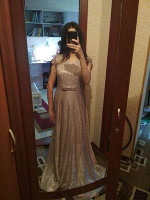 платье на выход, нарядное, красивое, 1 раз одето