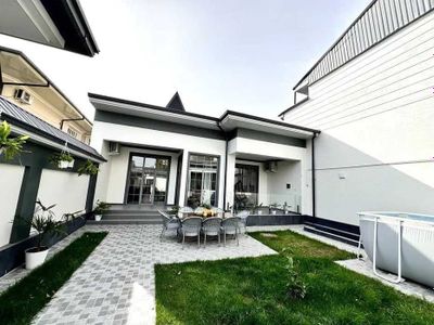Аренда дом Азербайджанский центр. 140 м², 3.5 сотки. Транспортный