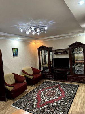 Срочно сдаётся квартира ц-13 2-комнат 50м2 укомплектованная