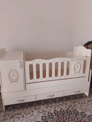 Detiski kravat sotiladi