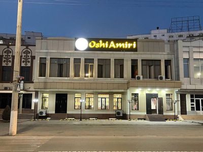 Сдается в аренду первая линия вдоль дороги 3 этажа