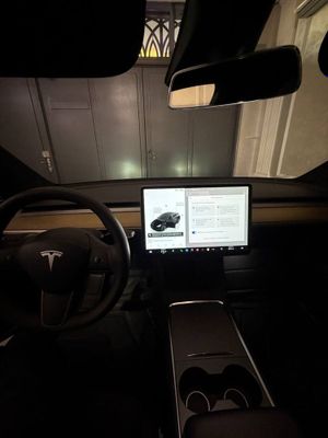 Продам Tesla Model Y в идеальном состоянии