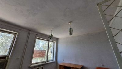 3-qavatda joylashgan 32 m² ofis sotiladi