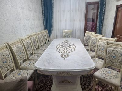 12 кишилик стол-стул сотилади