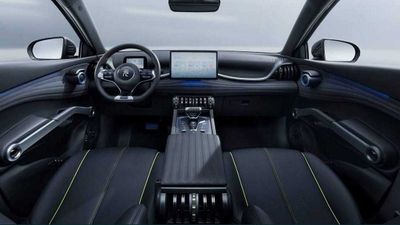 Yuan plus 5 позиция 2024 йил августда олганман