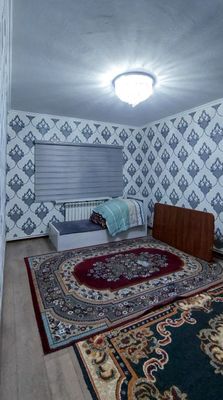 Nurafshon shahri 3 xonali kvartira oilaga beriladi