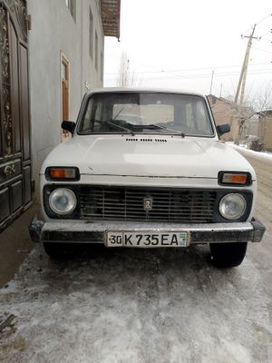 Lada niva sotiladi