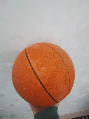 Basketbol koptok. 3 oyl ishlatilgan