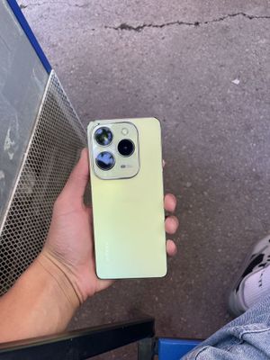 Infinx hot 40 256 gb holati orta srochni sotiladi