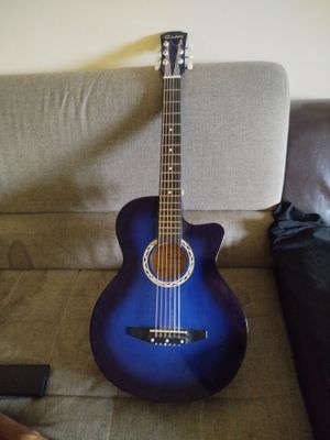 Gitara sotiladi 50$