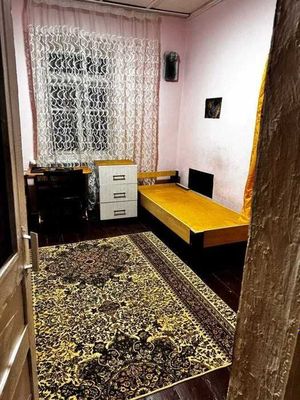 Срочно сдается домик вблизи Рисового рынка,3 ком.1сот