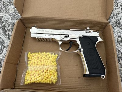 Bereta pistolet