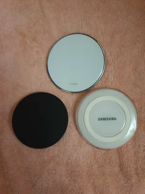 Продам оригинальное беспроводное зарядное устройство