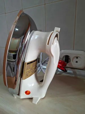 Утюг " nikai " пр-во Япония, тяжёлый. Новый в упаковке.