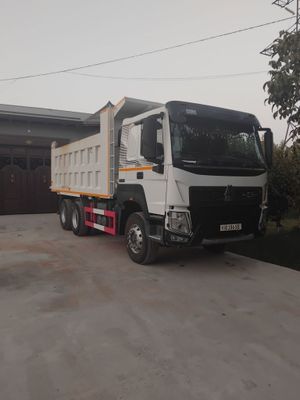 XOWO Sinotruk V7 380