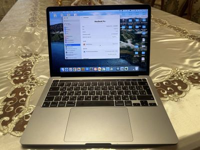 MacBook pro M1 8/512 grey