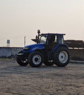 New Holland TS 135