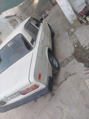 Vaz jiguli 21 06 BENZIN