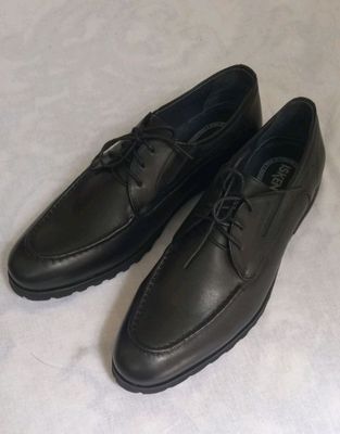 ЭРКАКЛАР ОЁК КИЙИМИ