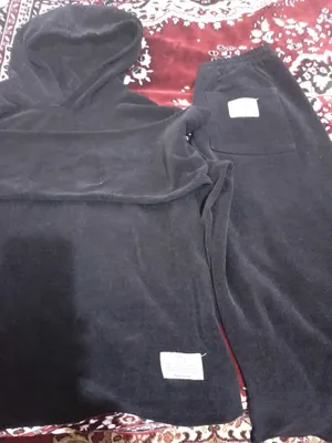 Мужской спортивный костюм