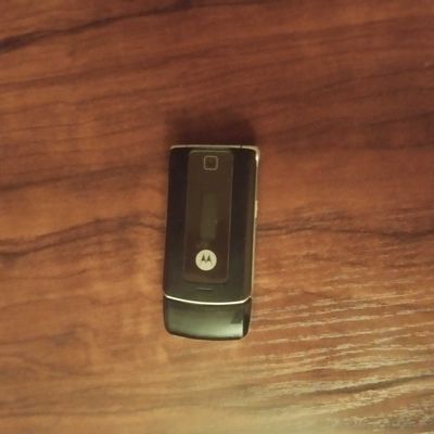 Продам телефон Motorola