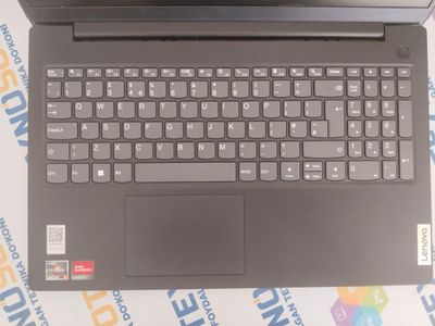 Продается ноутбук Lenovo