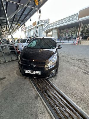 Chevrolet spark..