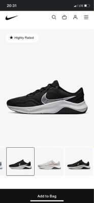 Nike legende essential 3