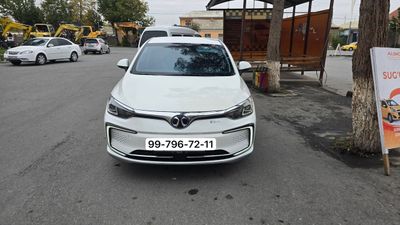 Baic eu5 R500 zapas hod 416km 2019yili